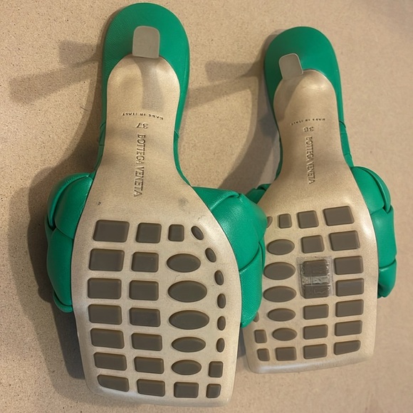 Bottega Veneta Lido Mules - Picture 9 of 10